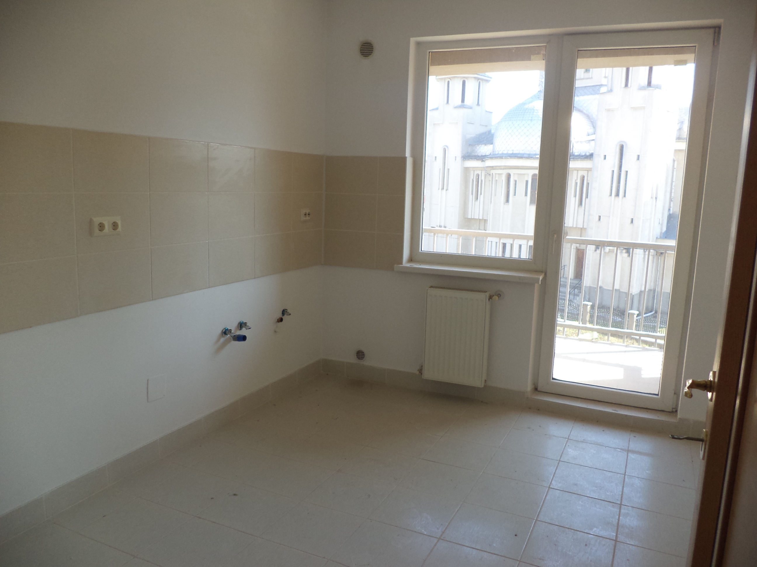 Apartament spatios 70 mp la 2 camere Baia Mare, Marasesti langa Europa !
